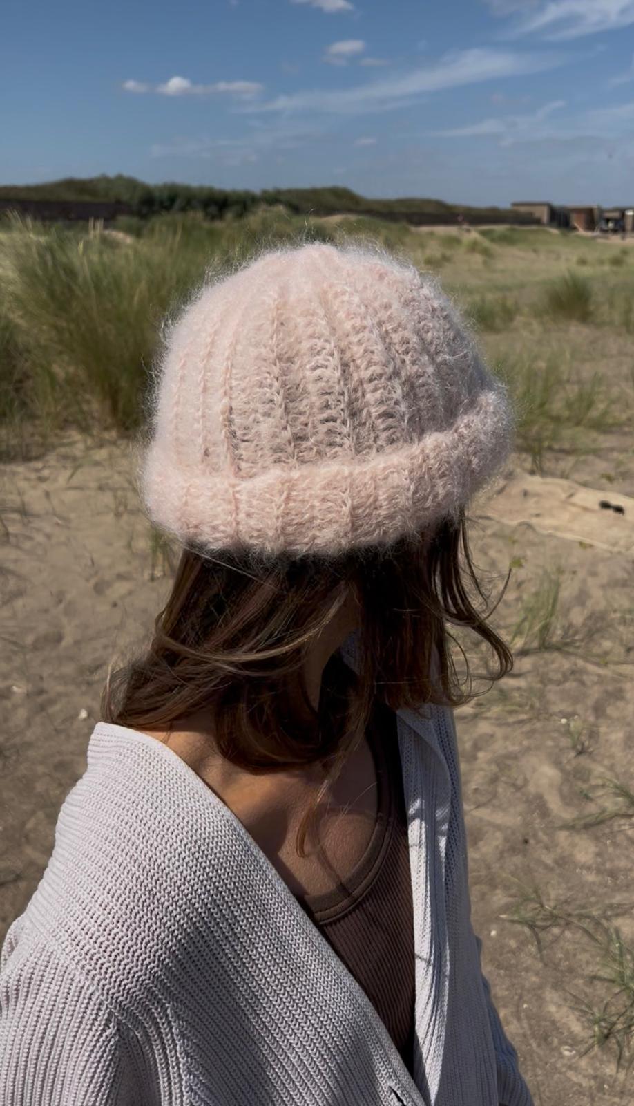 Euphoria Beanie Powder Pink 5