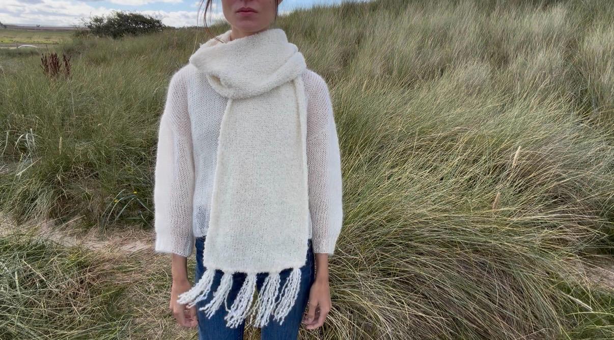 Boucle Creamy White Image 3