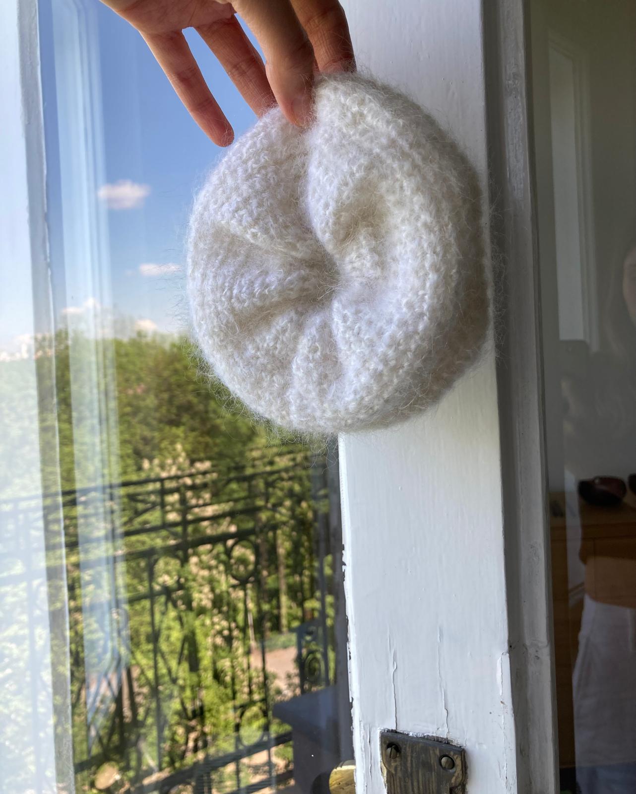 Sylene Scrunchie 3